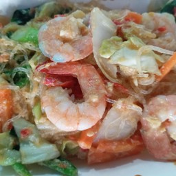 สุกี้แห้ง