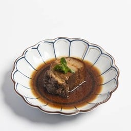 หมูสามชั้นต้มพะโล้