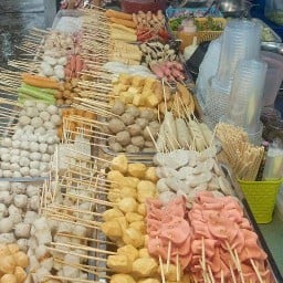 สถานีลูกชิ้นโยธยา
