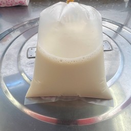 น้ำเต้าหู้นมสดร้อน