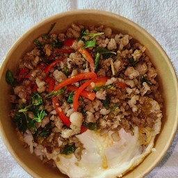 กะเพราหมูสับ