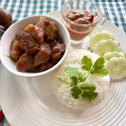 ฮ่องเต้อาหารพื้นเมืองภูเก็จ