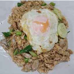 ข้าวผัดหมูชิ้นไข่ดาวข้าวบึ้มบึ้มหมูนุ่มๆ