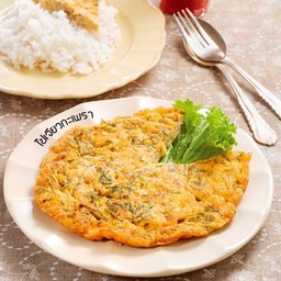 ข้าวไข่เจียวใส่ใบกะเพรา
