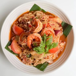 ยำมาม่า กุ้ง หมูยอ