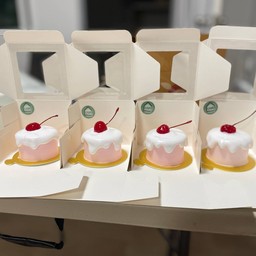 เค้กจิ๋ว เชอรี่