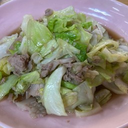 ข้าวหมูผัดกะหล่ำปลี