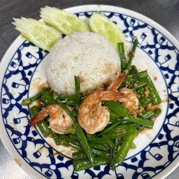 ข้าวกุ้งผัดดอกหอม