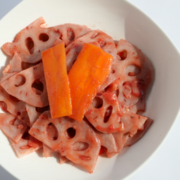 เต้าหู้ยี้ผัดรากบัว 莲藕炒腐乳