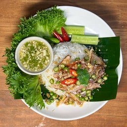 ปูผัดพริกขี้หนูราดข้าว