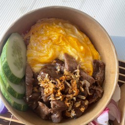 ข้าวไข่ข้นหมูกระเทียม