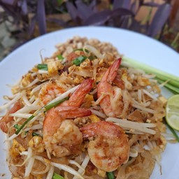 ผัดไทยกุ้งสด&ปลาหมึก