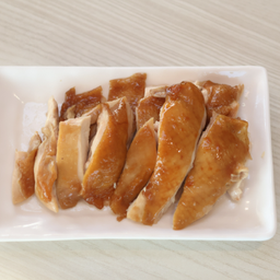 น่องไก่ซีอิ๊วจานเล็ก 酱油鸡腿（小盘）Soya Chicken (Small portion)