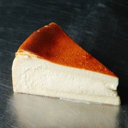 Original Vanilla Basque Cheesecake