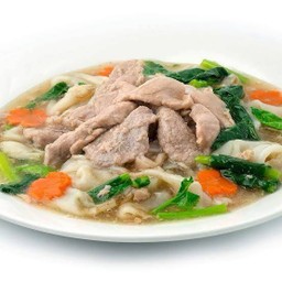 ก๋วยเตี๋ยวไก่ตุ๋นมะระ อาหารตามสั่ง by ต๊อก หลังศาล