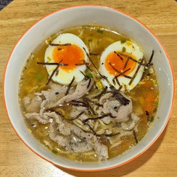 บะหมี่เกาหลี รสฮอทแอนด์สไปซี่ (น้ำ)