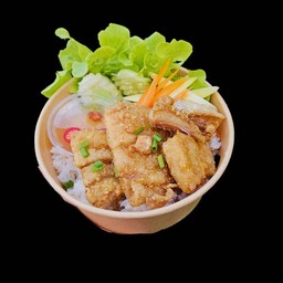 ข้าวหน้าปลา (ดอลลี่) ทอดน้ำปลา