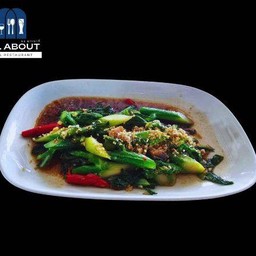 คะน้าปลาเค็ม