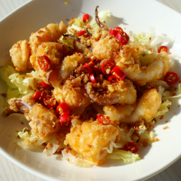 ปลาหมึกผัดพริกเกลือ 椒鹽鮮魷