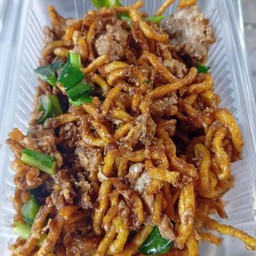 ผัดซีอิ้วหมี่กรอบ