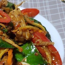 หม่องแซ่บ อินดี้ 90s อาหารอีสาน-อาหารป่า-อาหารตามสั่ง หน้าหมู่บ้านเสนาวิลล่า