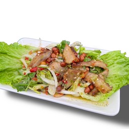 ยำคอหมูย่าง /Spicy Grilled Pork Salad