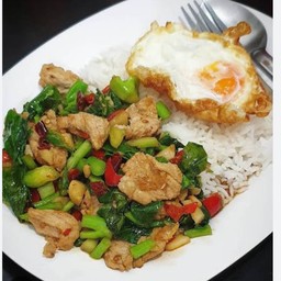 ข้าวรวมคะน้า