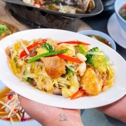 ผัดขาประจำ