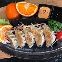 เกี๊ยวซ่า 5 ชิ้น