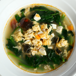 ซุปปวยเล้งผัดไข่สามรส 金銀蛋菠菜