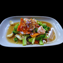 บล็อกโคลี่ กุ้งสด