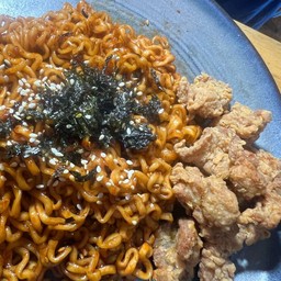 มาม่าเกาหลีไก่กรอบ
