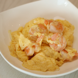 กุ้งผัดไข่ 虾仁炒鸡蛋