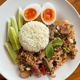 ลาบอ้ายบุญ