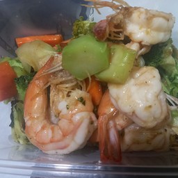 ผัดบร็อคโคลี่กุ้ง(กับข้าว)