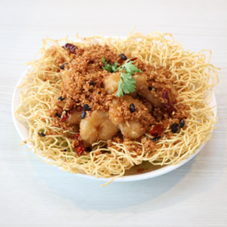 กุ้งสดผัดใต้ฝุ่น