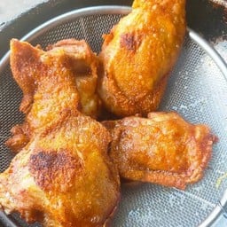 เม้งข้าวมันไก่ไชยมงคล