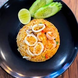 ข้าวผัดต้มยำ