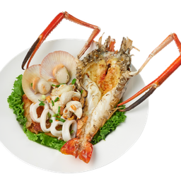29.ใหญ่คั่วทะเลรวม F.FlatNoodle with Mixed Seafood