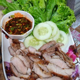 คอหมูย่าง