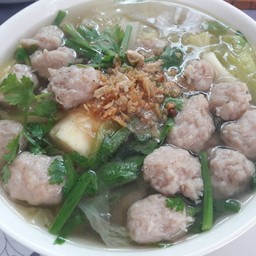 หมูเด้งในน้ำซุปที่ไม่ธรรมดา ( พี่ชายหนู )