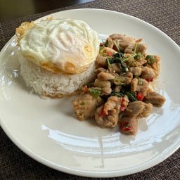 อาหารตามสั่ง บ้านในซอย Baan Nai Soi เหม่งจ๋าย