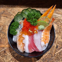 ไคเซ็นด้ง (ข้าวซูชิ)