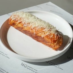 ครัวซองต์ ไส้กรอกชีส