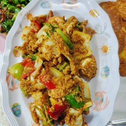 ไก่ผัดผงกะหรี่