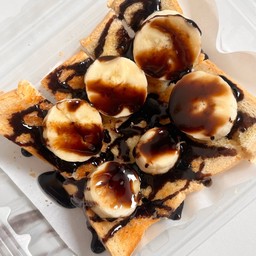 ปังปิ้งเนย นม กล้วย ราดช็อกโกแลตซอส