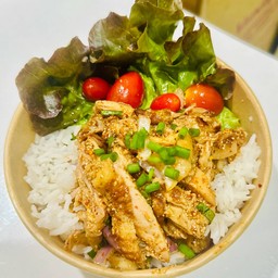 ข้าวไก่ย่างน้ำตก