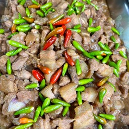 หมูผัดกะปิ