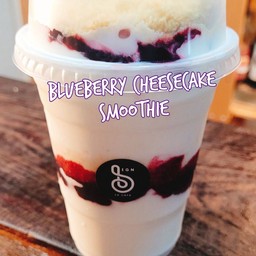 Blueberry Cheesecake Smoothie