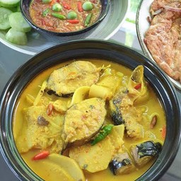 แกงปลาดุกทะเลหน่อไม้ดอง